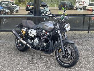 danneggiata motocicli Yamaha XJR 1300  2015/3