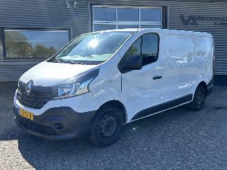 damaged commercial vehicles Renault Trafic 1.6 dCi T27 L1H1 Luxe Energy 2019/3