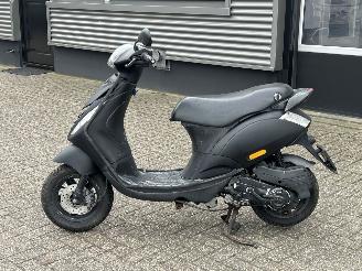 Piaggio  Zip 50 4T picture 2