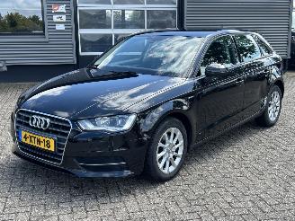 Voiture accidenté Audi A3 Sportback 1.4 TFSI Attraction Pro Line G-tron CNG 2014/10