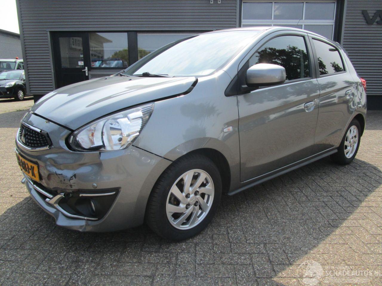Mitsubishi Space-star 1.2 Connect Pro Automaat