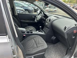 Nissan Qashqai 2.0 Tekna picture 13
