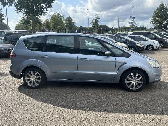 Ford S-Max 2.0-16V picture 6