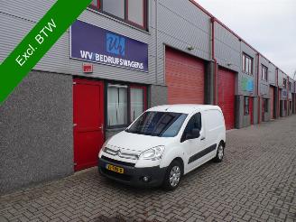 begagnad bil bedrijf Citroën Berlingo 1.6 HDI 500 Club 3zitter 2010/1