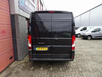 Peugeot Boxer 330 2.2 HDI L2H2 XR 3 zits airco picture 13