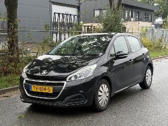 Coche accidentado Peugeot 208  2018/10