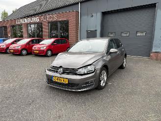 Damaged car Volkswagen Golf 1.2 TSI Trendline 2014/9