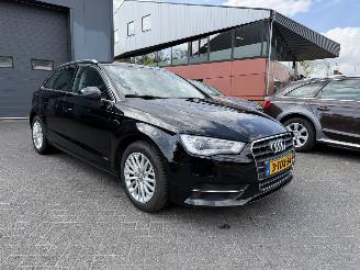 krockskadad bil auto Audi A3 1.4 TFSI Ambiente Pro Line plus 2014/1