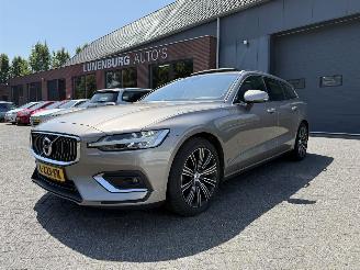 Schadeauto Volvo V-60 2.0 B3 Inscription AUTOMAAT PANORAMADAK  (Stationwagen 5-dr.) 2021/5