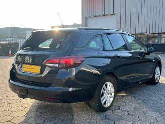 Opel Astra Sports Tourer 110 pk Edition picture 4
