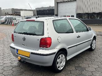 Volkswagen Polo 1.4-16V Trendline picture 4
