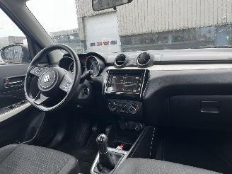 Suzuki Swift 1.2 Select Smart Hybrid picture 11