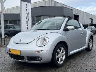 skadebil auto Volkswagen Beetle Cabriolet 1.6 Trendline 2010/6