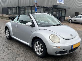 Volkswagen Beetle Cabriolet 1.6 Trendline picture 3