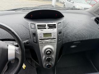 Toyota Yaris 1.0 VVTi Terra picture 18