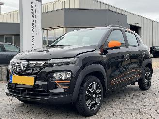 skadebil auto Dacia Spring Comfort Plus 27 kWh 2022/11
