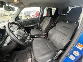 Suzuki Swift 1.2 Style Smart Hybrid picture 13