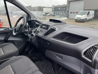 Ford Transit Custom 270 2.0 TDCI L1H2 Ambiente picture 12