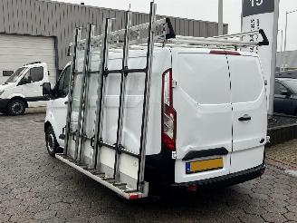 Ford Transit Custom 270 2.0 TDCI L1H2 Ambiente picture 6