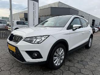 krockskadad bil auto Seat Arona 1.0 TSI Style Business Intense 2021/1