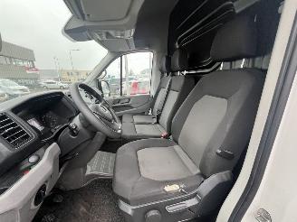 Volkswagen Crafter 30 2.0 TDI L3H3 Highline picture 17