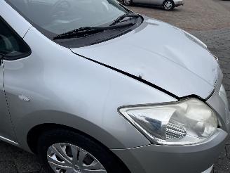 Toyota Auris 1.4-16V picture 10