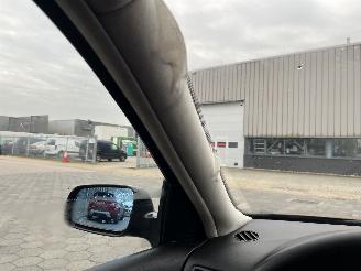 Volkswagen Golf 1.8-5V Highline picture 21