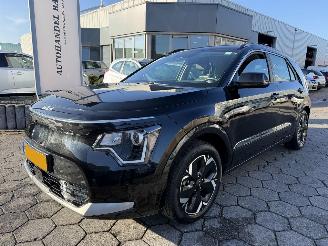 Schadeauto Kia Niro EV DynamicLine 64.8 kWh 2023/8