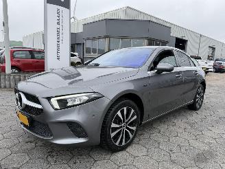 Schadeauto Mercedes A-klasse 250 e Premium Automaat 2020/11