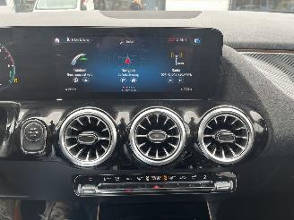 Mercedes GLA 250 e AMG Line AUTOMAAT picture 18