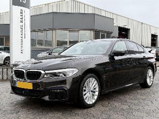 Schadeauto BMW 5-serie 530e iPerformance High Executive 2020/2