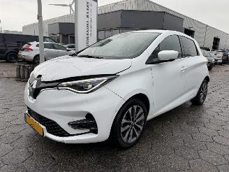damaged passenger cars Renault Zoé R135 Intens 52 kWh 2022/6
