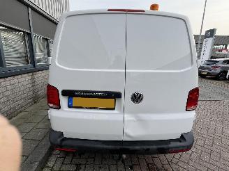 Volkswagen Transporter 2.0 TDI L2H1 28 picture 5