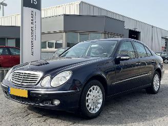 Unfallwagen Mercedes E-klasse 280 Classic 2005/1