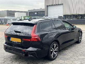 Volvo V-60 2.0 B3 Essential Edition picture 4