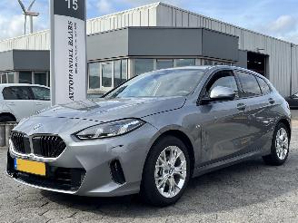 Schadeauto BMW 1-serie 120 2025/2