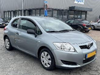 Toyota Auris 1.3 Access picture 3