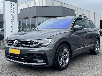 Unfallwagen Volkswagen Tiguan 1.5 TSI R-line NAP 2019/2