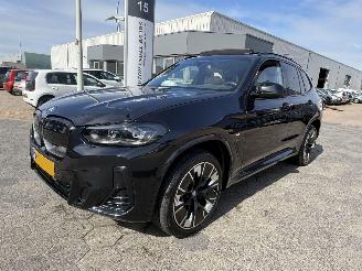 Schadeauto BMW iX3 High Executive 80 kWh 2022/12