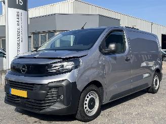 skadebil bedrijf Opel Vivaro 2.0 Diesel 145 L2 2024/12