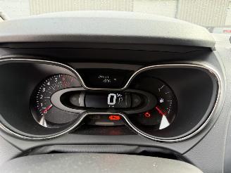 Renault Captur Automaat 1.3 TCe Initiale Paris picture 17