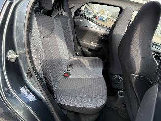 Toyota Aygo CABRIO-TOP x-cite picture 14