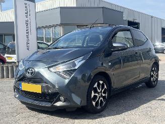 skadebil auto Toyota Aygo CABRIO-TOP x-cite 2019/6