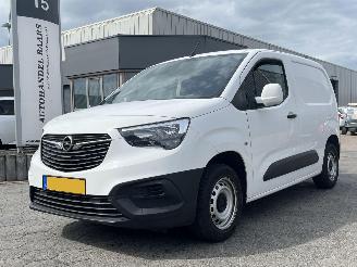uszkodzony samochody ciężarowe Opel Combo 1.5D L1H1 Edition 2019/11