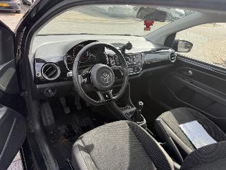 Volkswagen Up! 1.0 high up! BlueMotion picture 16
