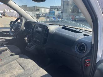 Mercedes Vito 111 CDI Lang Bestelauto van het Jaar editie picture 11