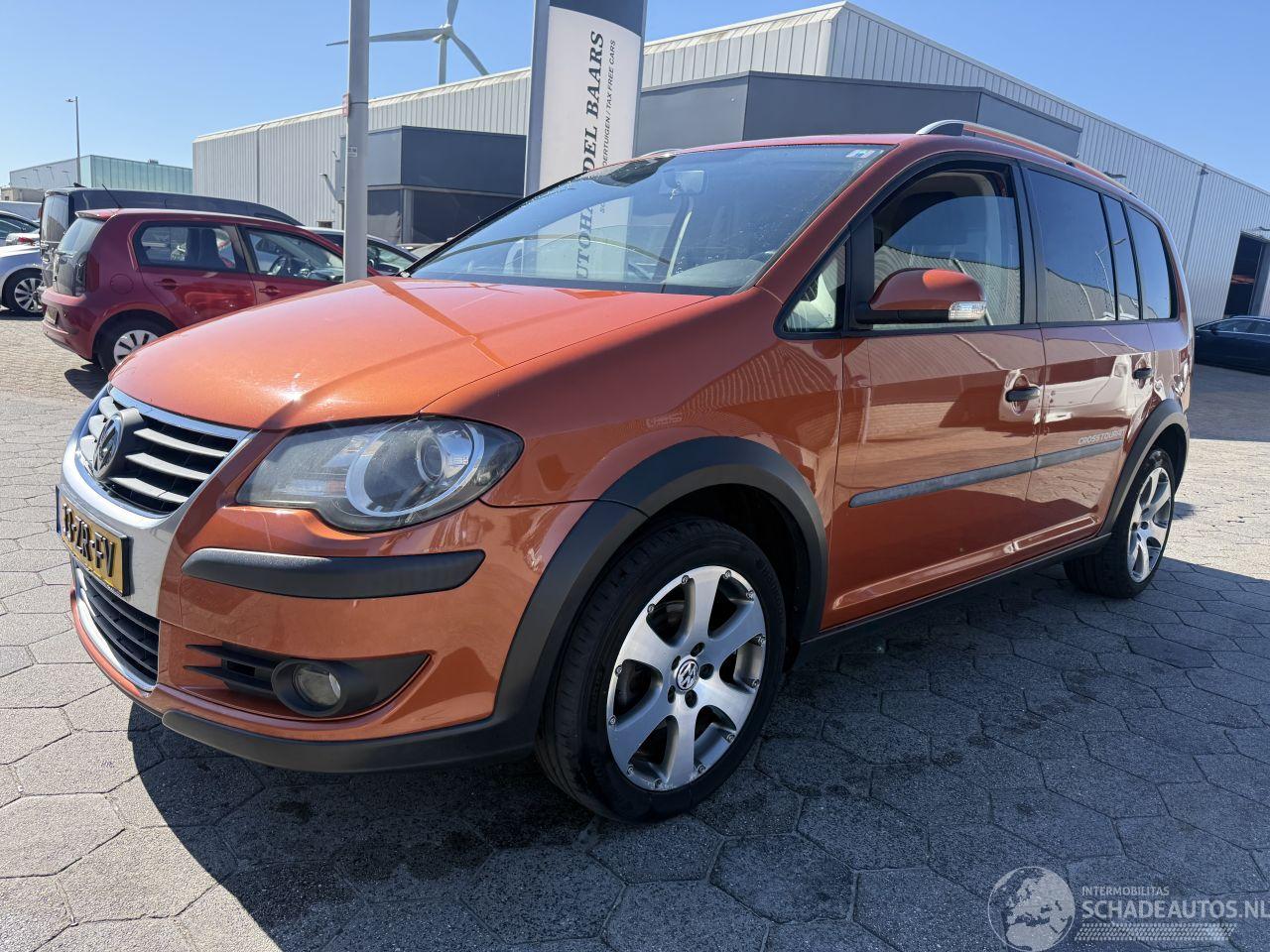 Volkswagen Touran 1.4 TSI Cross 7 Persoons