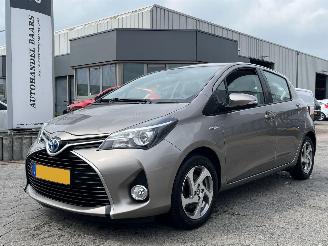 krockskadad bil auto Toyota Yaris 1.5 Hybrid Lease 2014/11