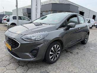 krockskadad bil auto Ford Fiesta 1.0 EcoBoost Hybrid Titanium 2022/10