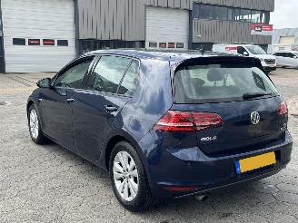 Volkswagen Golf 1.0 TSI Connected Series picture 6